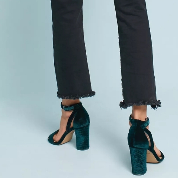 Pilcro Mid-Rise Slim Straight Jeweled Denim Jeans Size 28 - Picture 4 of 14